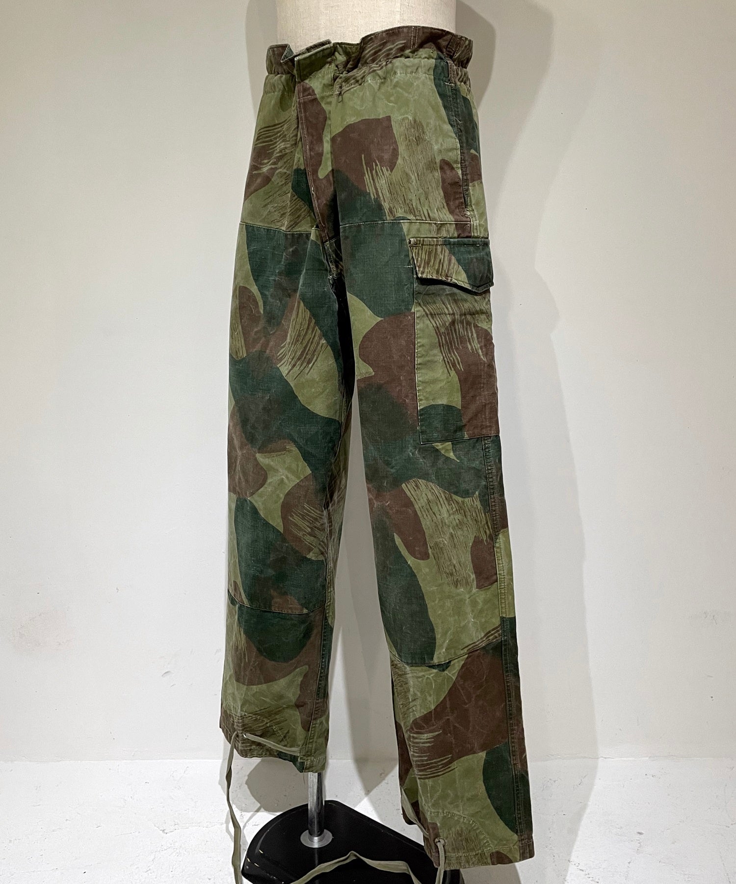 50s BELGIAN ARMY BRUSH STROKE CAMO TROUSERS DEAD STOCK / 50s