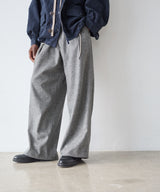 FLATTER TROUSERS
