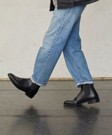 CHELSEA BOOTS