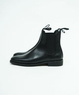CHELSEA BOOTS