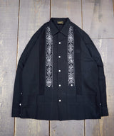 L/S GUAYABERA "REJILLADA"-BLKWH