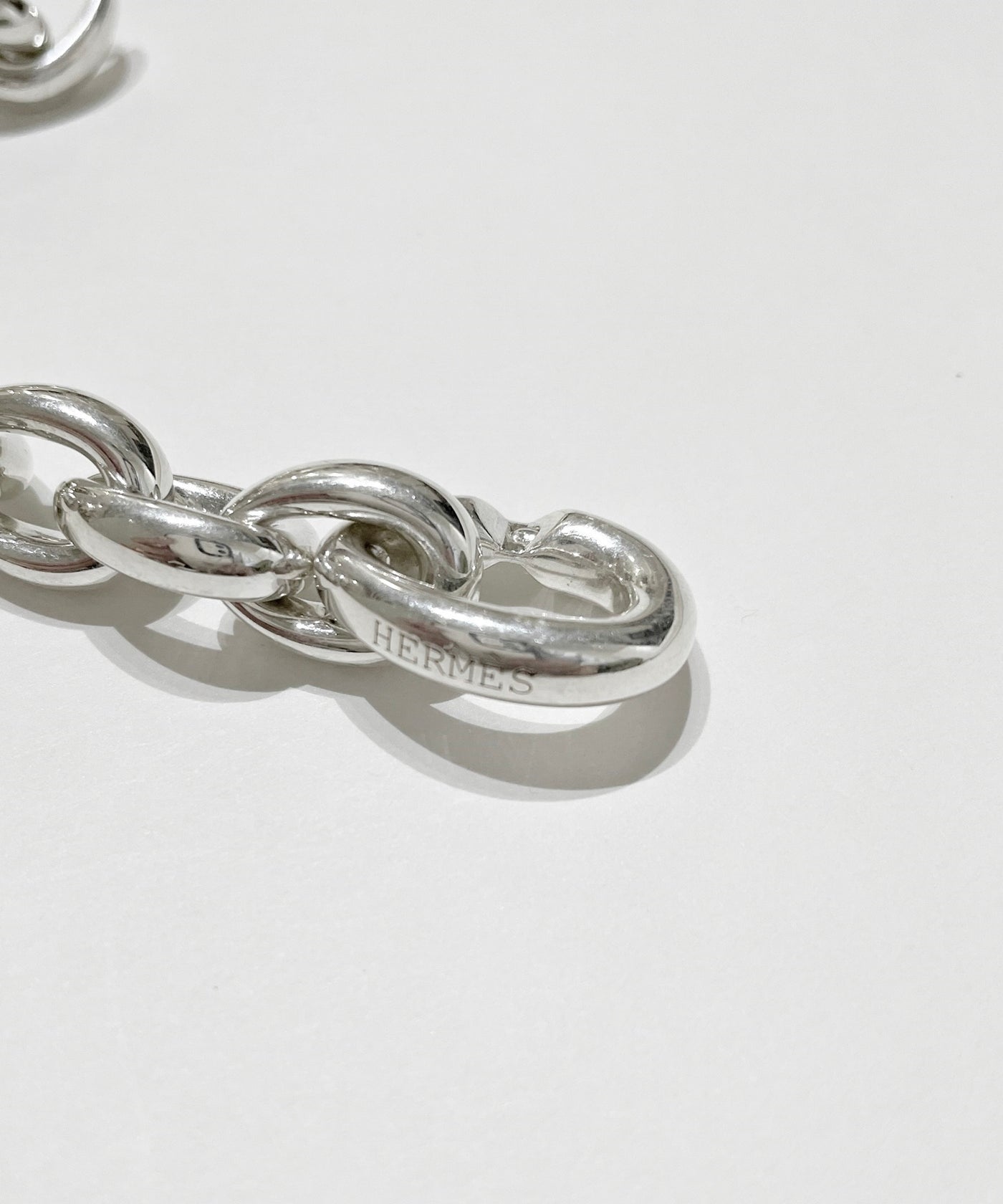 Vintage HERMES Acrobat Bracelet MM / ヴィンテージエルメス アクロバットMM – GARROT STORE