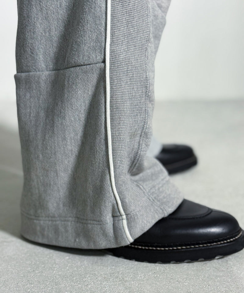 STRAIGHT SWEAT PANTS