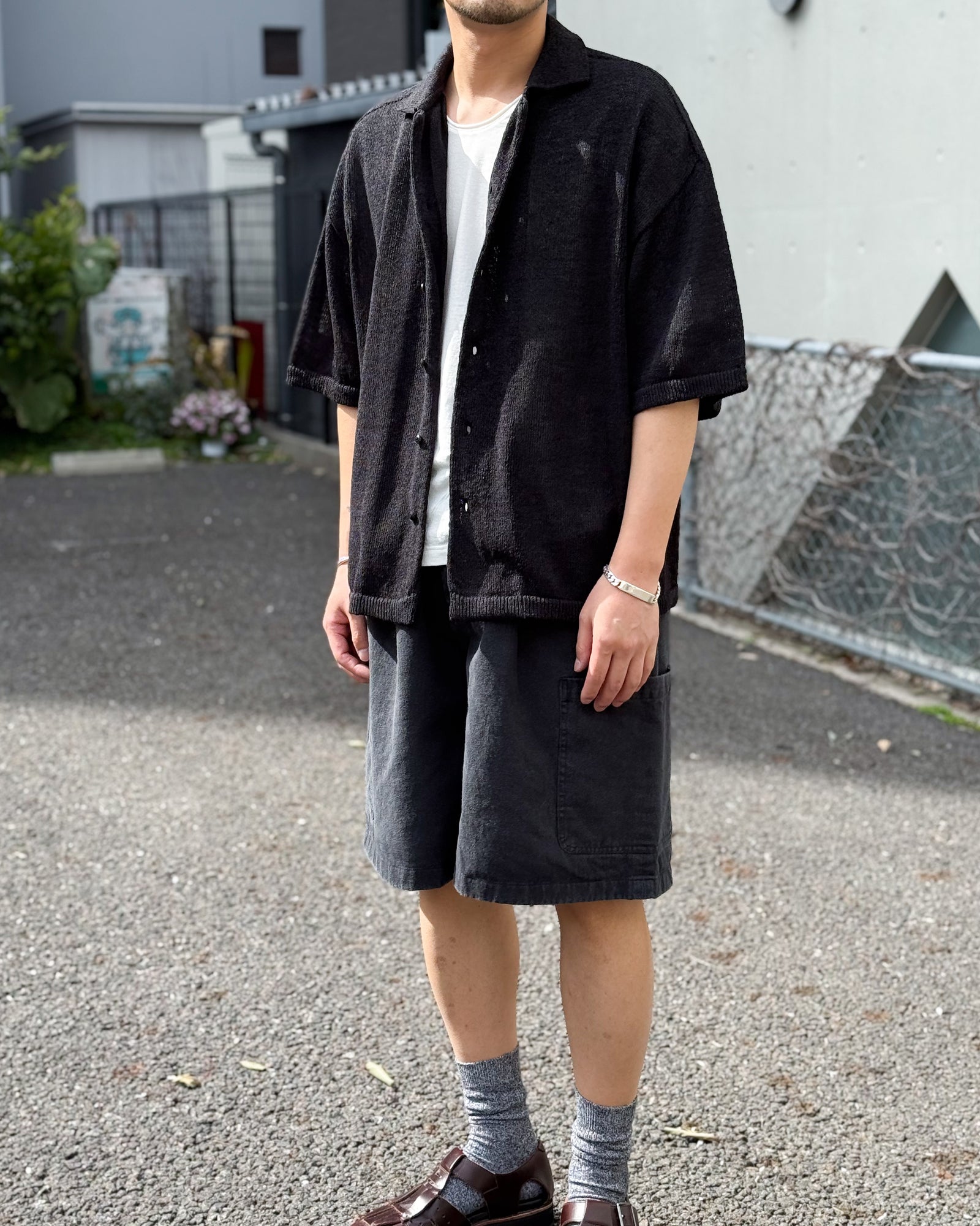 alvana / BLACK TWILL CARGO SHORTS(LIGHT WEIGHT MOLESKIN