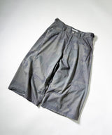 ON THE WAY SHORTS