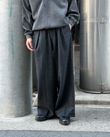 FLATTER TROUSERS