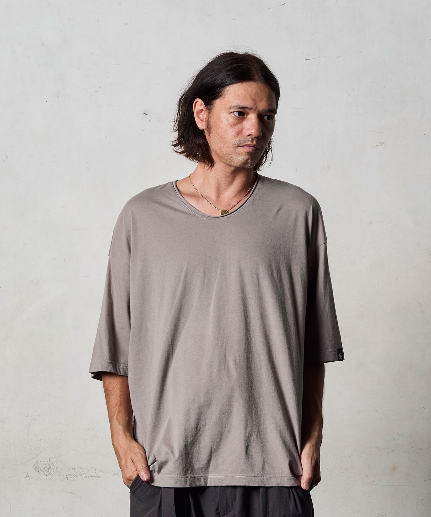 EGO TRIPPING / CREWNOT エゴトリッピング UネックTシャツ VネックT