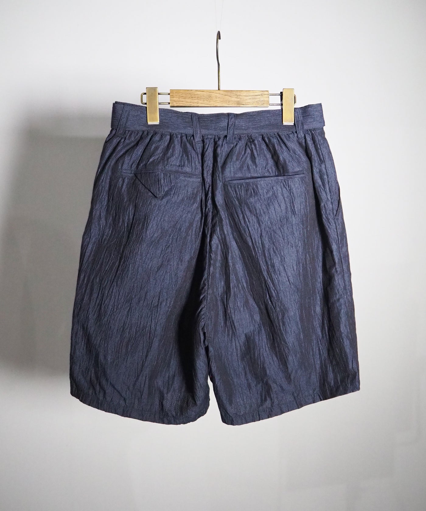 EGO TRIPPING ショートパンツ 33サイズ ダークグレー EGO TRIPPING エゴトリッピング / WRINKLUX ワイドショーツ ワイド