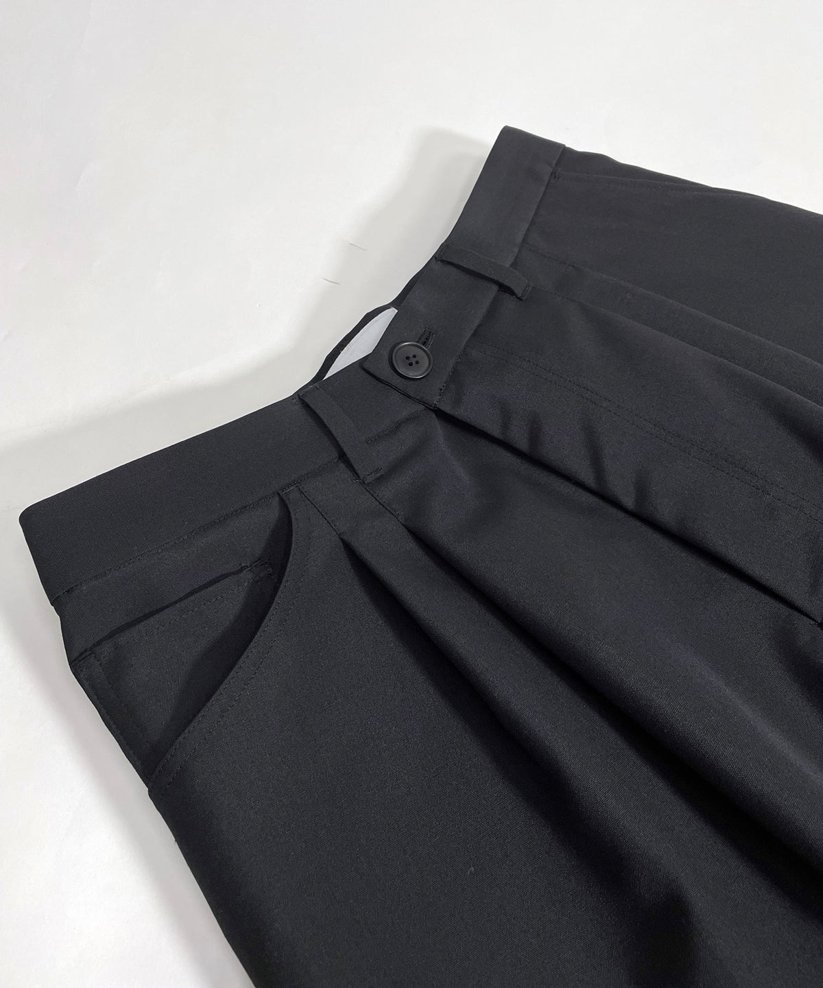 DIET BUTCHER ダイエットブッチャー / Two tuck wide trousers