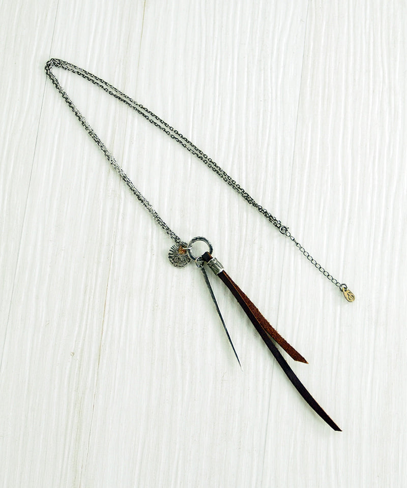 SHIELD SPEAR NECKLACE