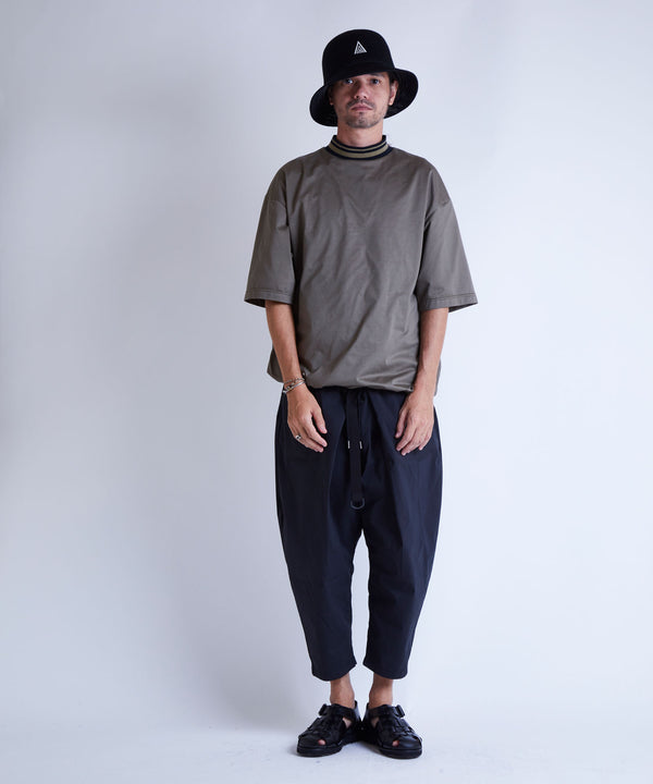 GLAMOUR MOCK NECK